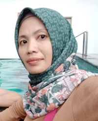 yulia tangerang